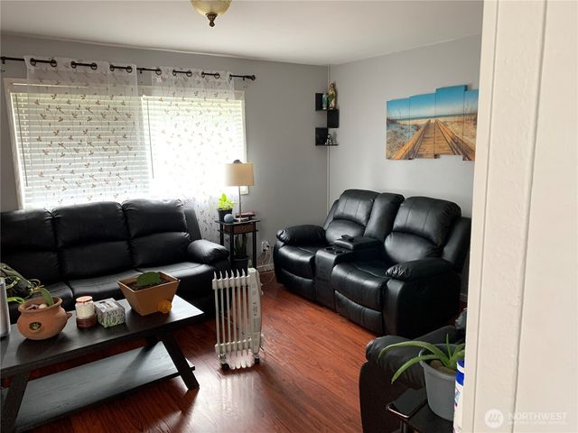 1429 Kirkland Avenue NE, Renton, WA 98056