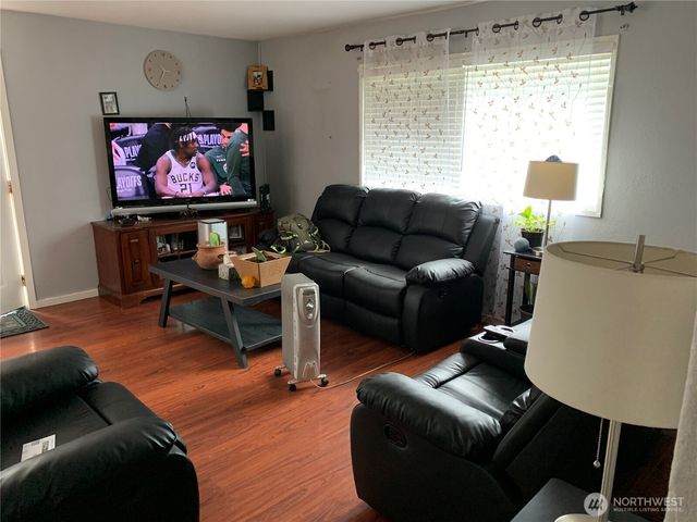 1429 Kirkland Avenue NE, Renton, WA 98056