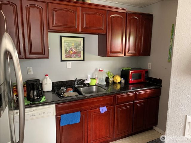 1429 Kirkland Avenue NE, Renton, WA 98056