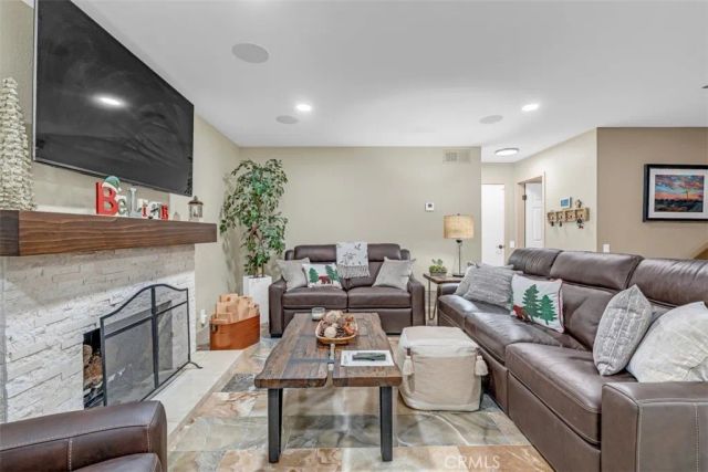 5056 Windhill, Riverside, CA 92507