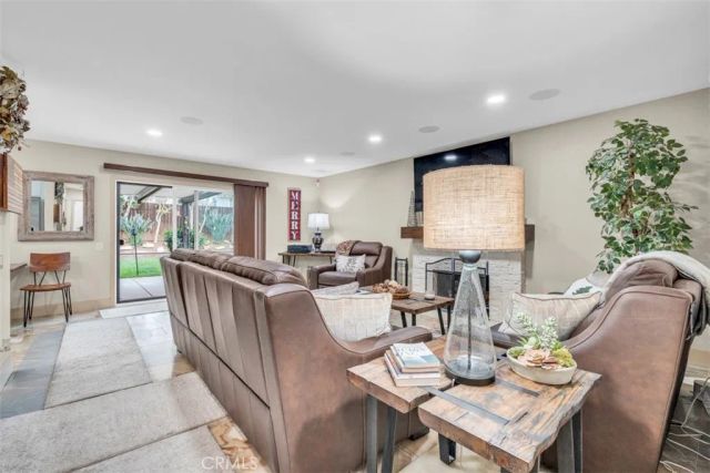 5056 Windhill, Riverside, CA 92507