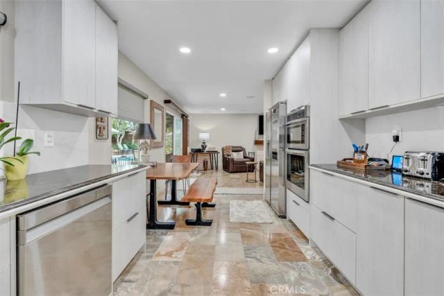 5056 Windhill, Riverside, CA 92507