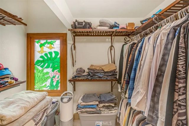 5056 Windhill, Riverside, CA 92507