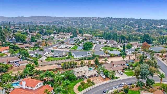 5056 Windhill, Riverside, CA 92507