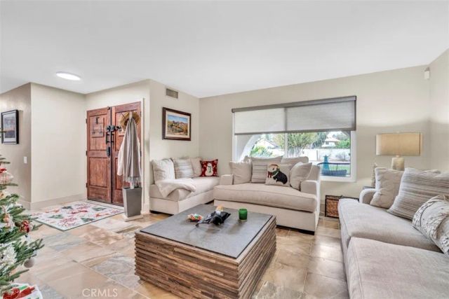 5056 Windhill, Riverside, CA 92507