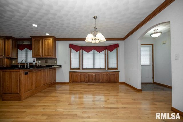 709 BUCKHAVEN Street, Pekin, IL 61554