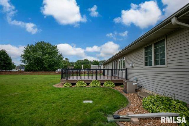 709 BUCKHAVEN Street, Pekin, IL 61554
