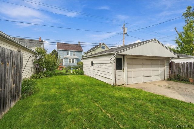88 Knowlton Avenue, Tonawanda, NY 14217