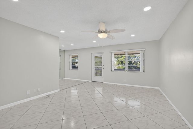 149 Hastings I, West Palm Beach, FL 33417