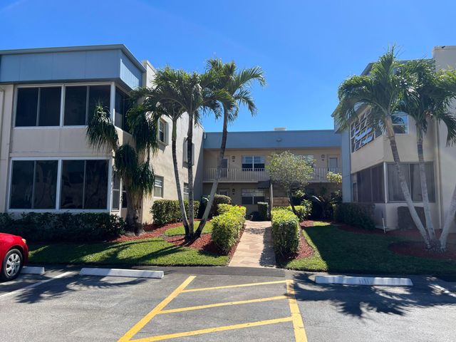 901 Flanders S, Delray Beach, FL 33484