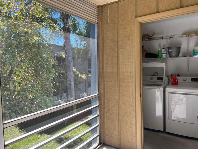 901 Flanders S, Delray Beach, FL 33484