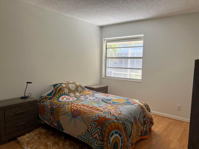 901 Flanders S, Delray Beach, FL 33484