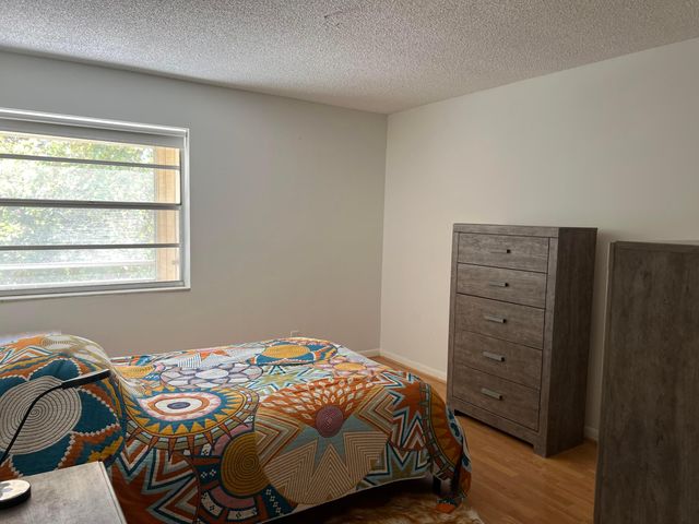 901 Flanders S, Delray Beach, FL 33484