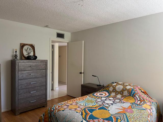 901 Flanders S, Delray Beach, FL 33484