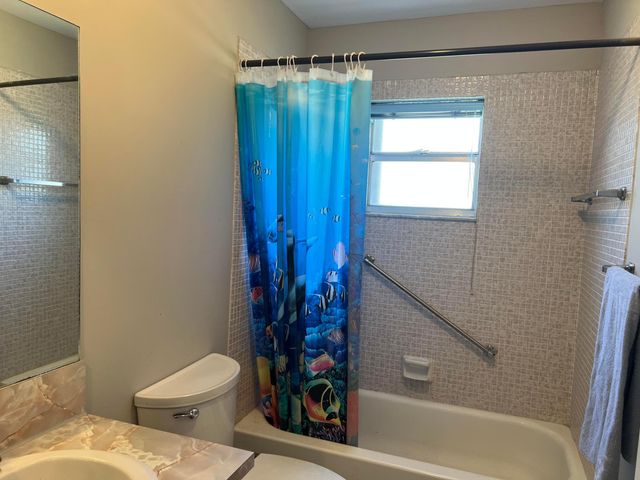 901 Flanders S, Delray Beach, FL 33484