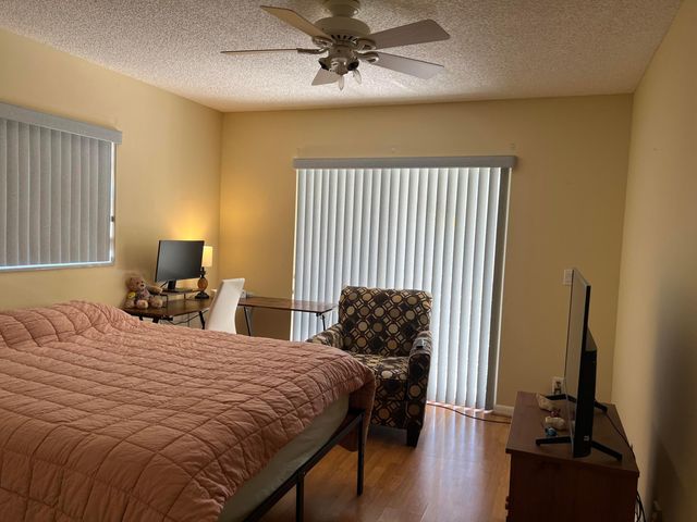 901 Flanders S, Delray Beach, FL 33484