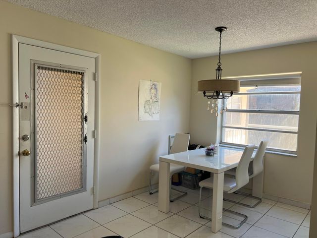 901 Flanders S, Delray Beach, FL 33484