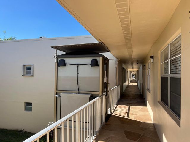 901 Flanders S, Delray Beach, FL 33484