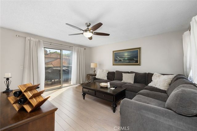 1336 C Brentwood, Corona, CA 92882