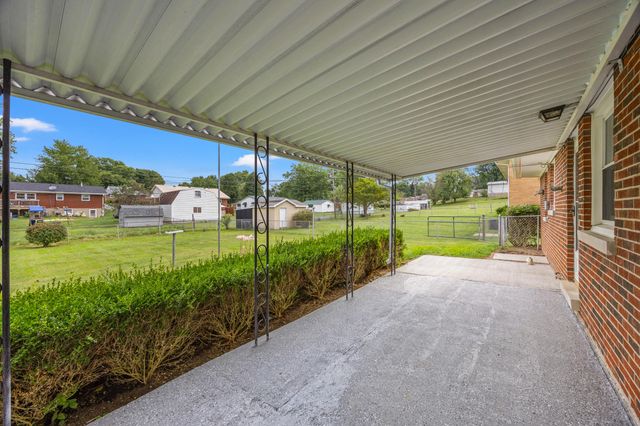 510 Dobbin Drive, Paris, KY 40361