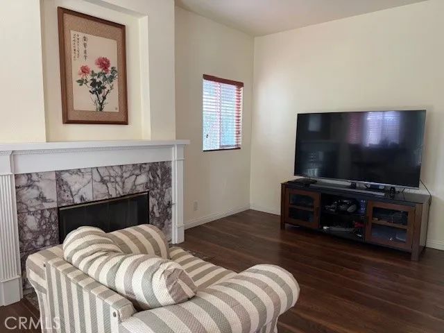 430 W Walnut Avenue West, Monrovia, CA 91016