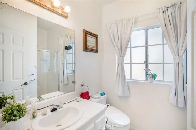 430 W Walnut Avenue West, Monrovia, CA 91016