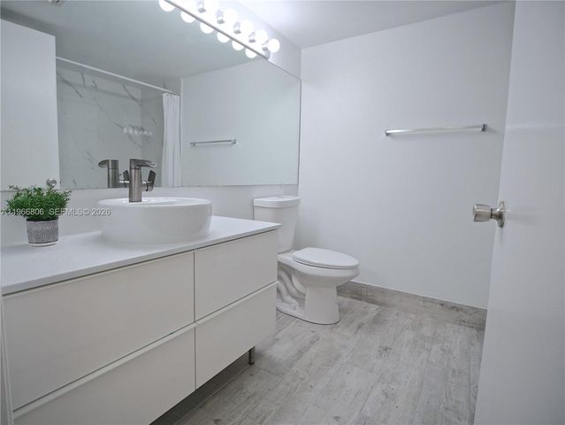 4360 NW 107th Ave 101, Doral, FL 33178