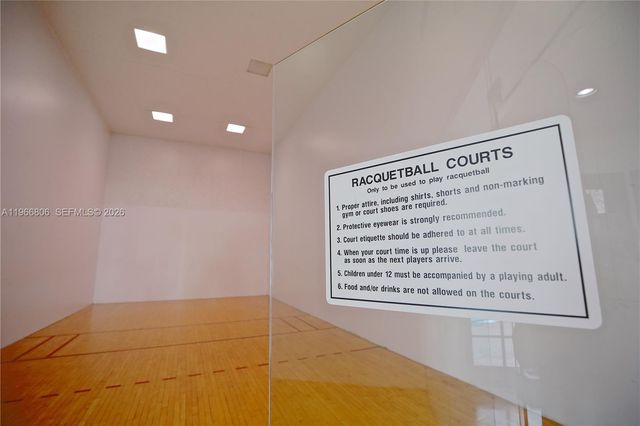 4360 NW 107th Ave 101, Doral, FL 33178