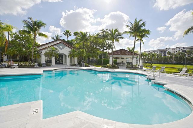 4360 NW 107th Ave 101, Doral, FL 33178