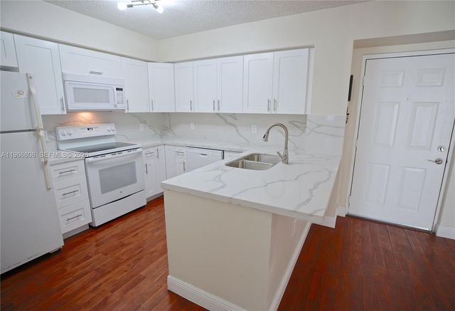 4360 NW 107th Ave 101, Doral, FL 33178