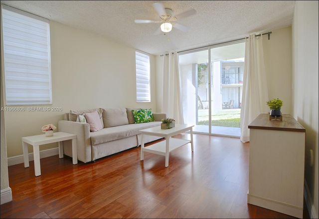 4360 NW 107th Ave 101, Doral, FL 33178