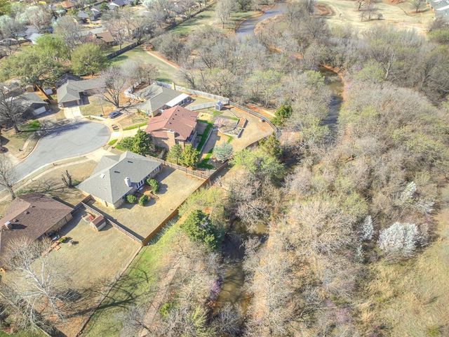 1100 Countrywood Lane, Edmond, OK 73012