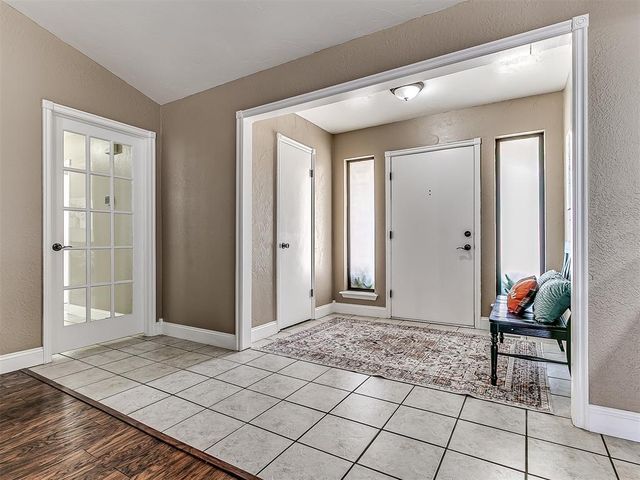 1100 Countrywood Lane, Edmond, OK 73012