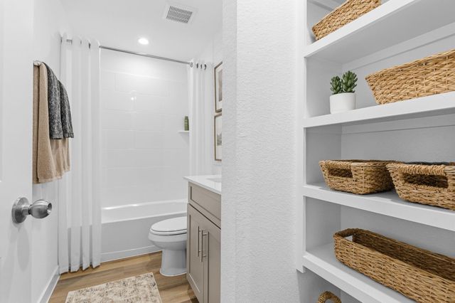 3715 Sunrise Lane, League City, TX 77573