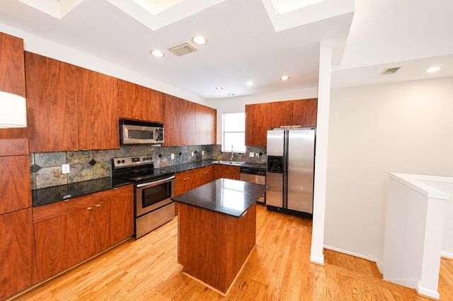 1525 Wheeler Street, Houston, TX 77004