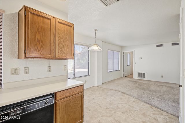 36 W GREENTREE Drive W, Tempe, AZ 85284