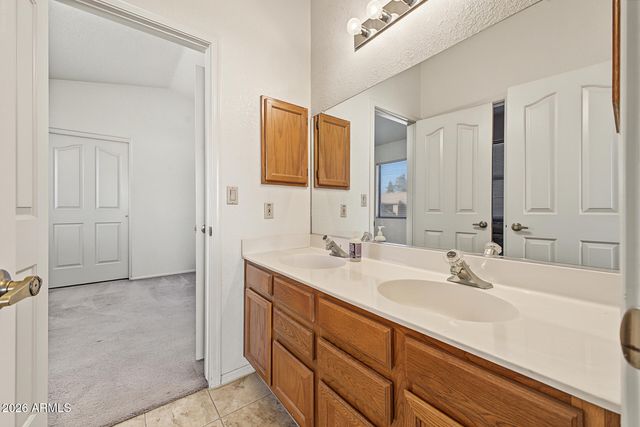 36 W GREENTREE Drive W, Tempe, AZ 85284