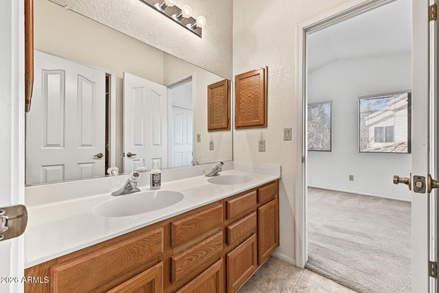 36 W GREENTREE Drive W, Tempe, AZ 85284