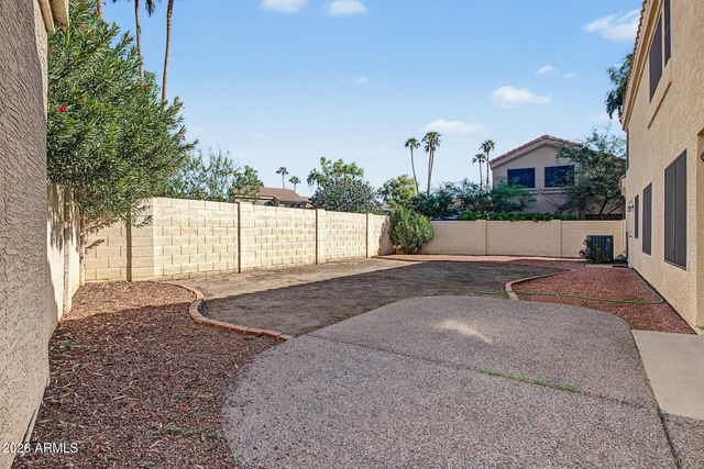 36 W GREENTREE Drive W, Tempe, AZ 85284