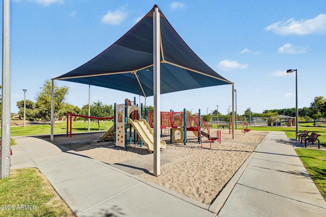 36 W GREENTREE Drive W, Tempe, AZ 85284