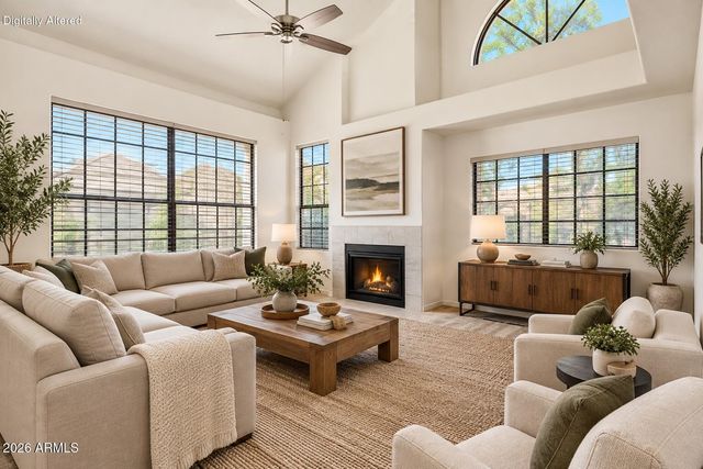36 W GREENTREE Drive W, Tempe, AZ 85284