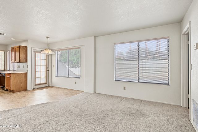 36 W GREENTREE Drive W, Tempe, AZ 85284