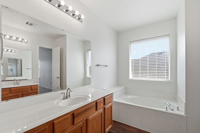 2837 Island Wren Drive, Mesquite, TX 75181