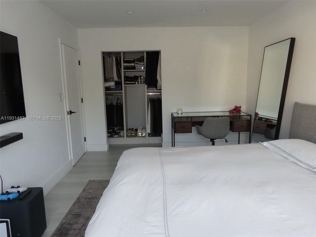 260 187th St, Sunny Isles Beach, FL 33160