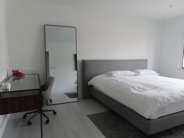 260 187th St, Sunny Isles Beach, FL 33160