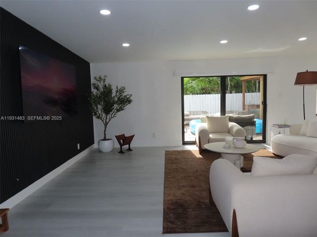 260 187th St, Sunny Isles Beach, FL 33160