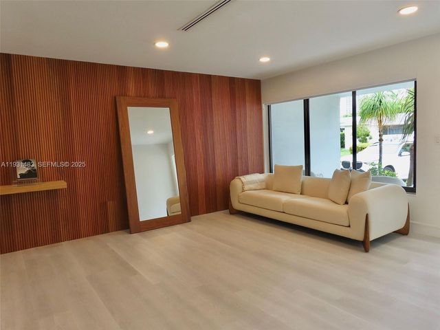 260 187th St, Sunny Isles Beach, FL 33160