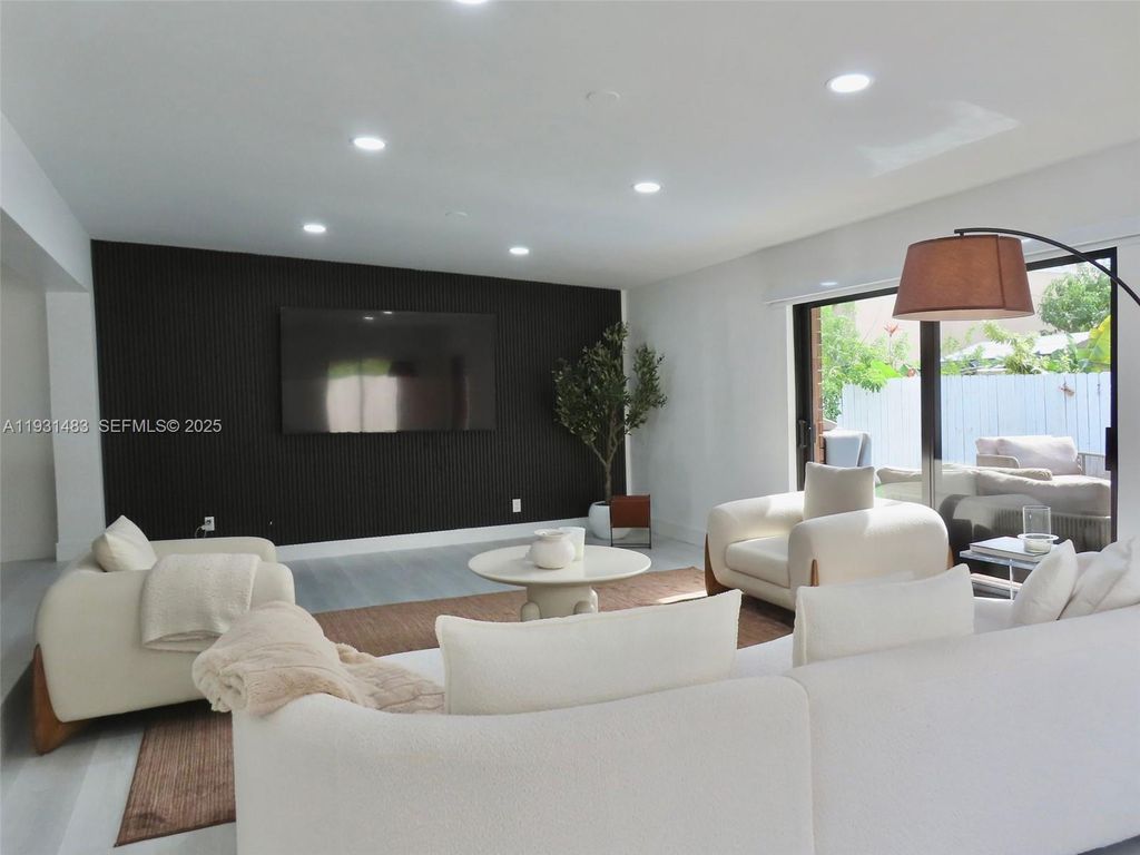 260 187th St, Sunny Isles Beach, FL 33160