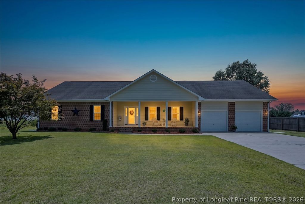 1916 Pineville Drive, Hope Mills, NC 28348 — exterior