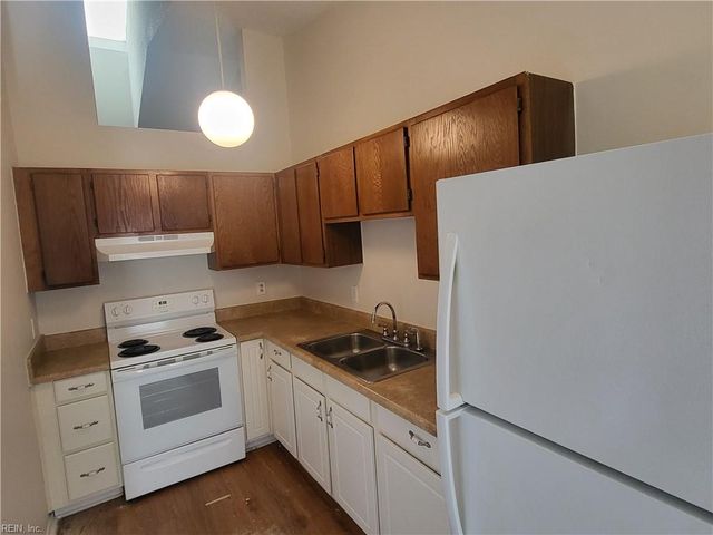 5717 Constance CT, Virginia Beach, VA 23462